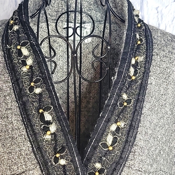 ALBERTO MAKALI Embroidered and Beaded Part Wool Jacket Medium - Picture 2 of 8